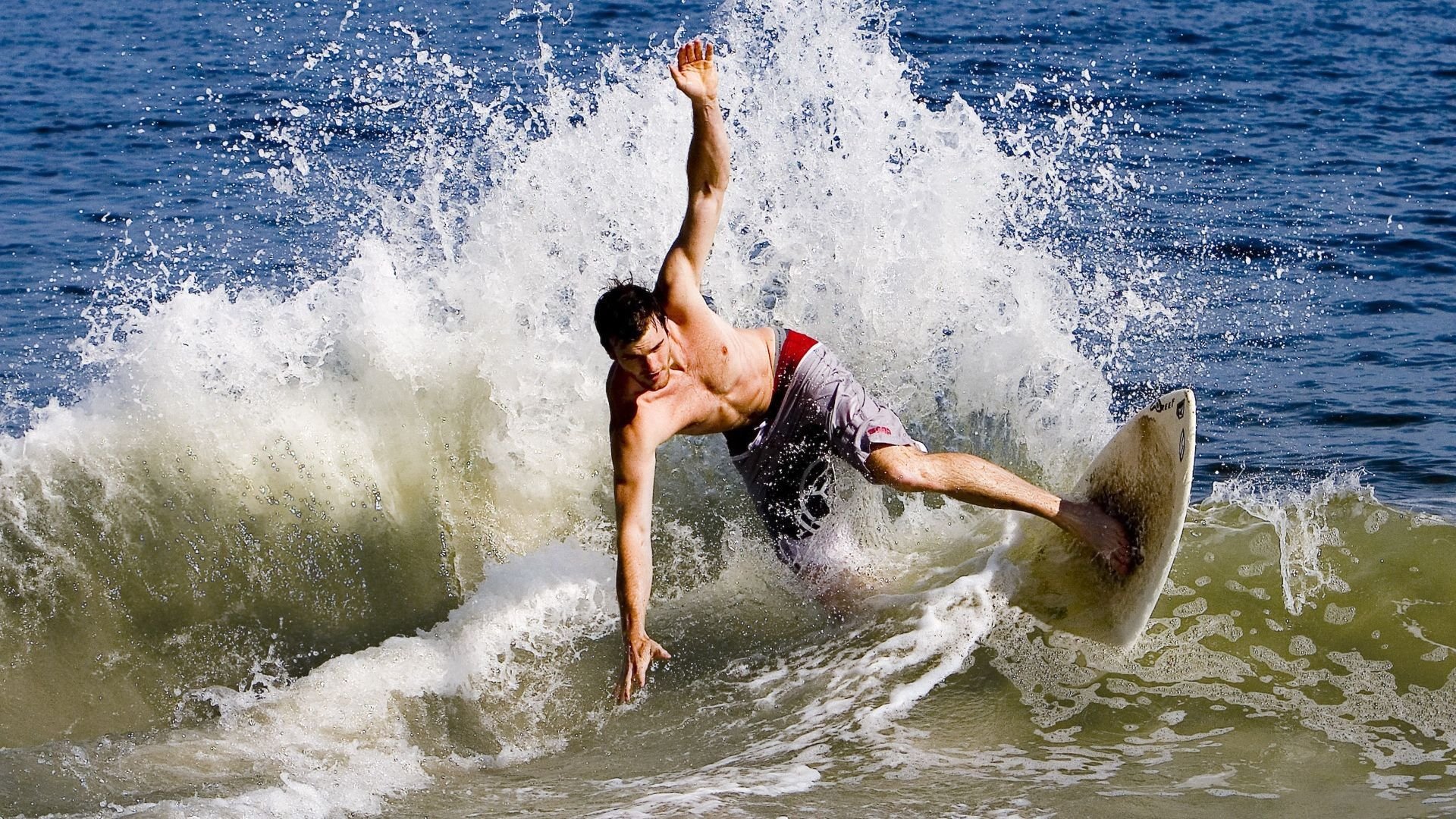 绝杀“神兵”背后的战术谜题探秘，绝神兵难点