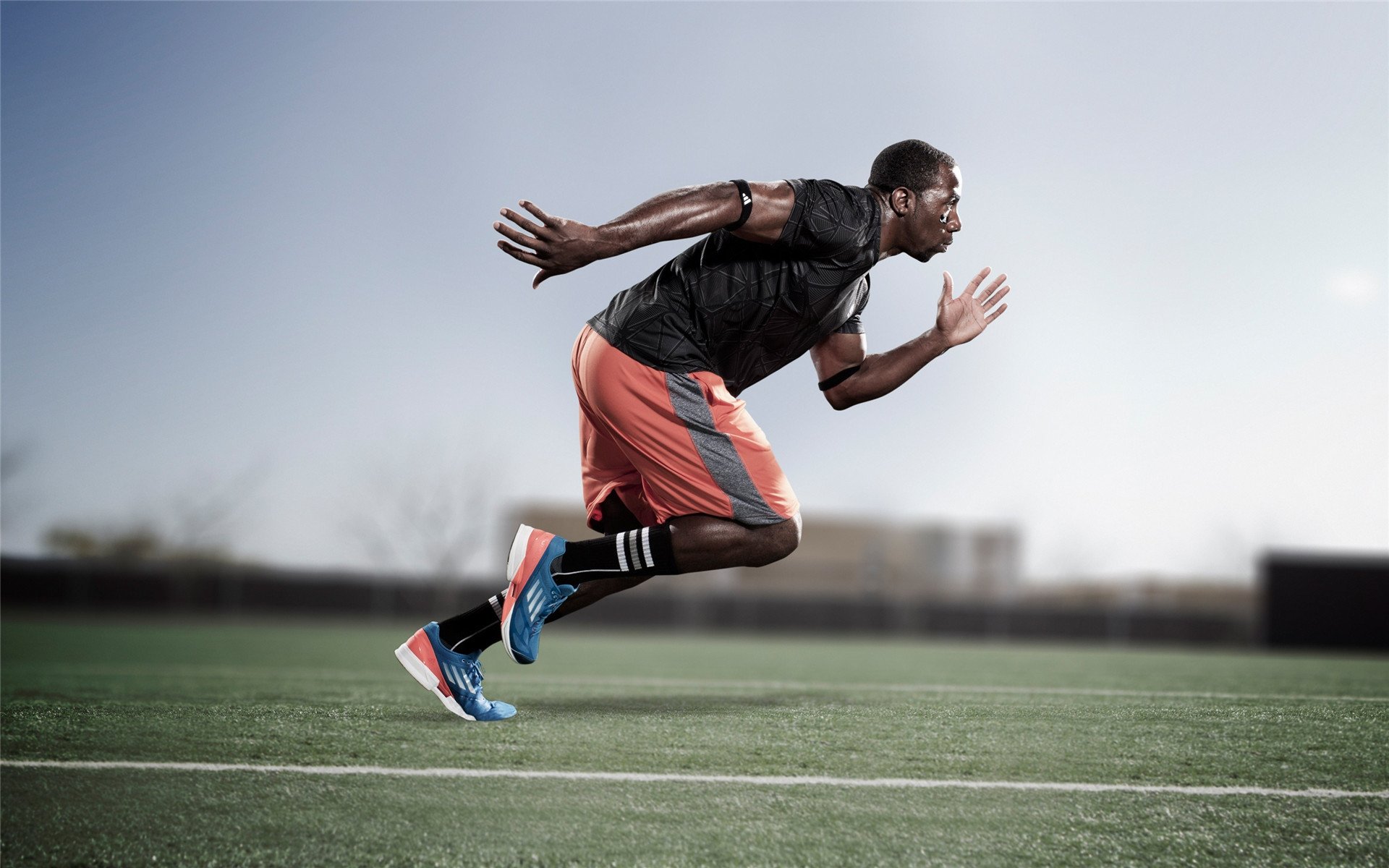 足坛新星:年轻球员崭露头角,未来可期,足球年轻球星